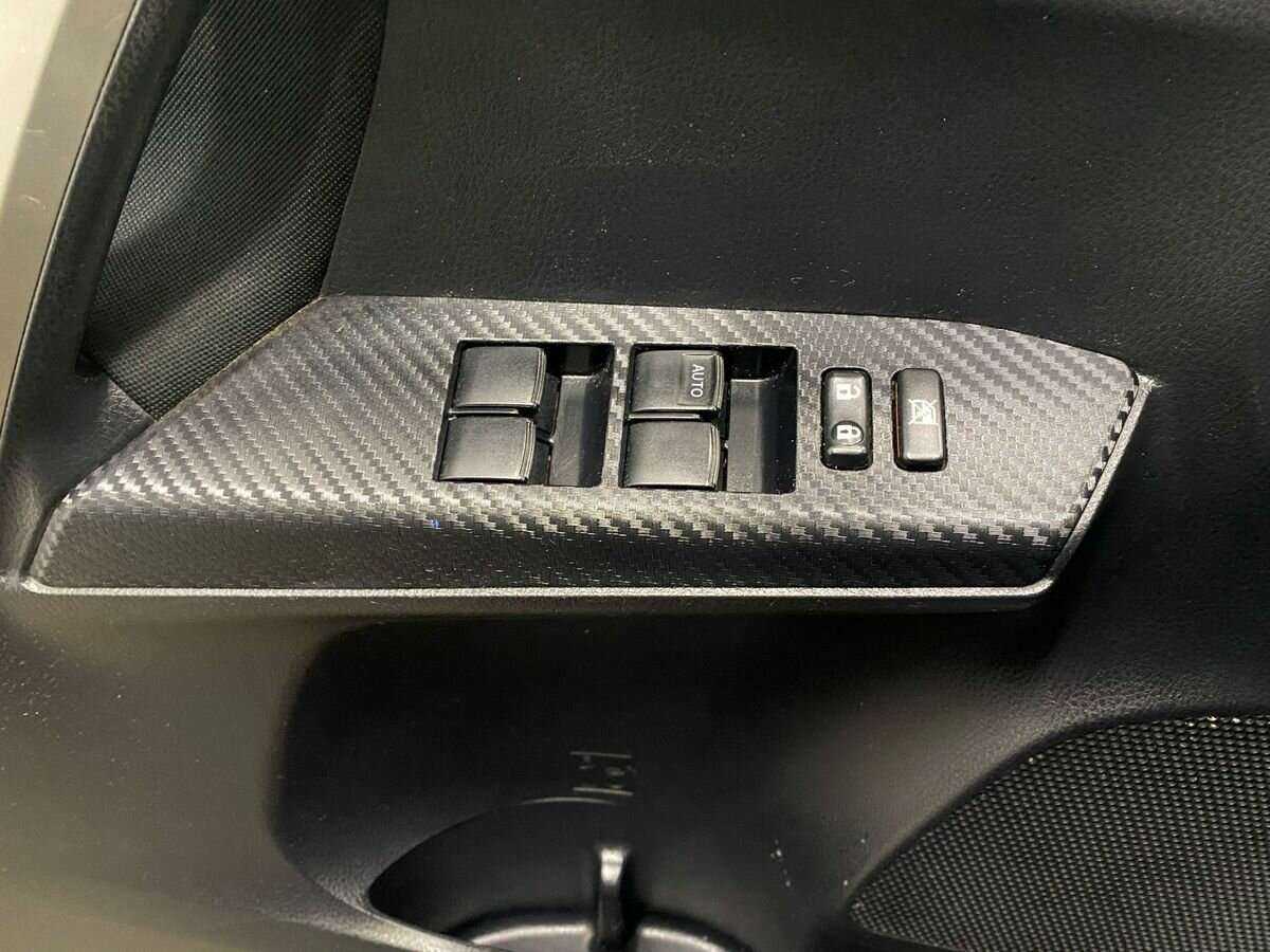 Toyota RAV4 с пробегом — 2014 год. Фото: #16