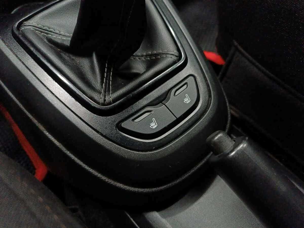 Lada (ВАЗ) Vesta с пробегом — 2019 год. Фото: #14