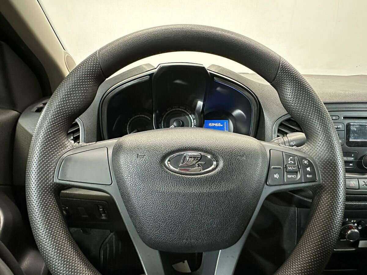 Lada (ВАЗ) XRAY с пробегом — 2017 год. Фото: #11