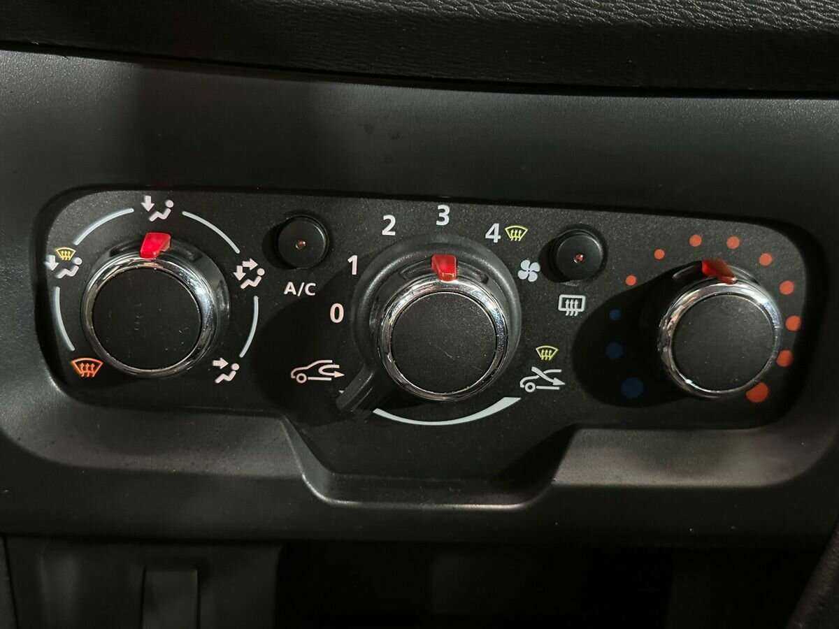 Lada (ВАЗ) XRAY с пробегом — 2017 год. Фото: #14