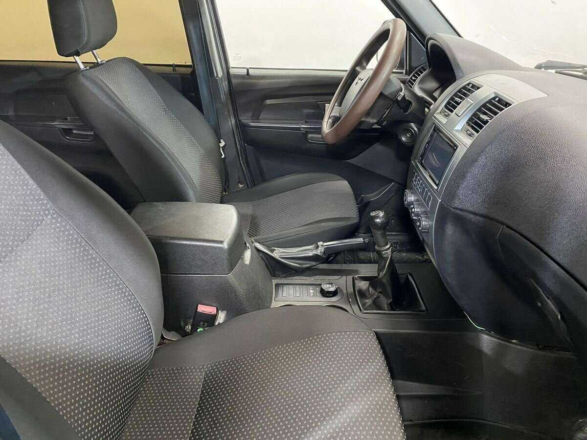 УАЗ Patriot с пробегом — 2016 год. Фото: #9