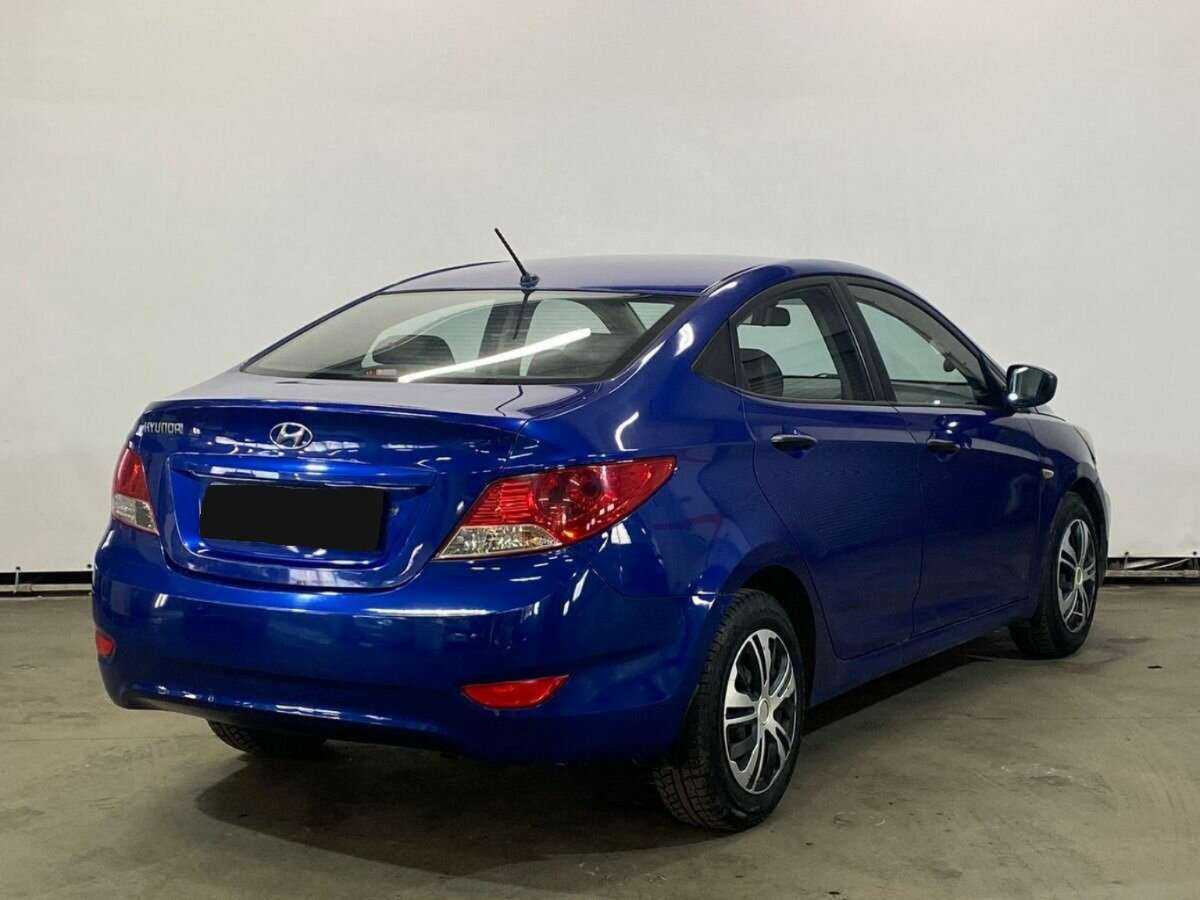 Hyundai Solaris с пробегом — 2013 год. Фото: #4