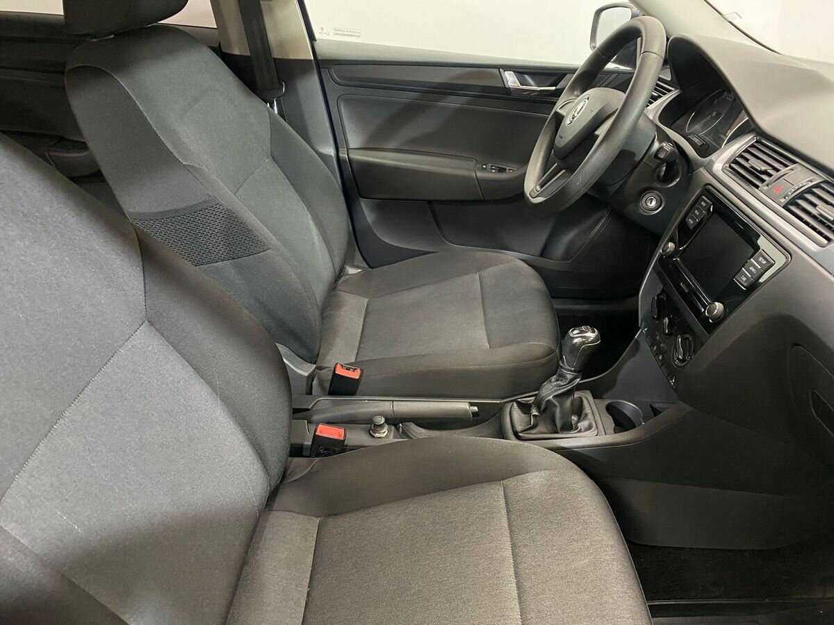 Skoda Rapid с пробегом — 2018 год. Фото: #9