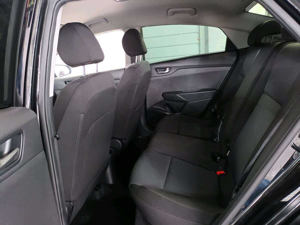 Hyundai Solaris с пробегом — 2020 год. Фото: #11