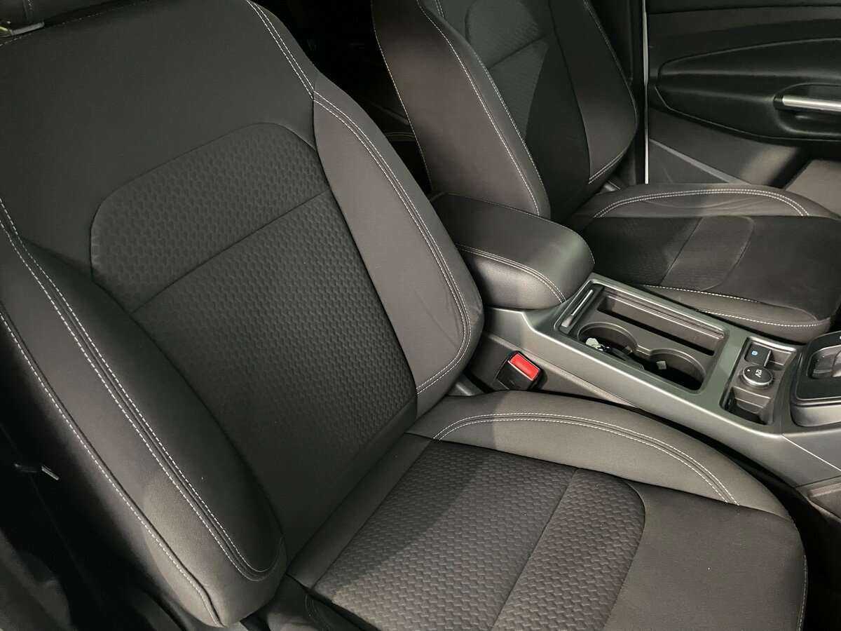 Ford Kuga с пробегом — 2017 год. Фото: #20