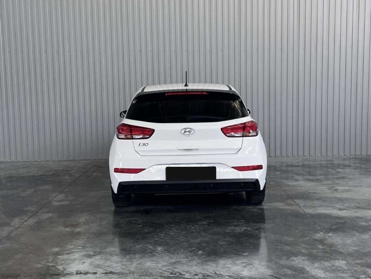 Hyundai i30 с пробегом — 2022 год. Фото: #5