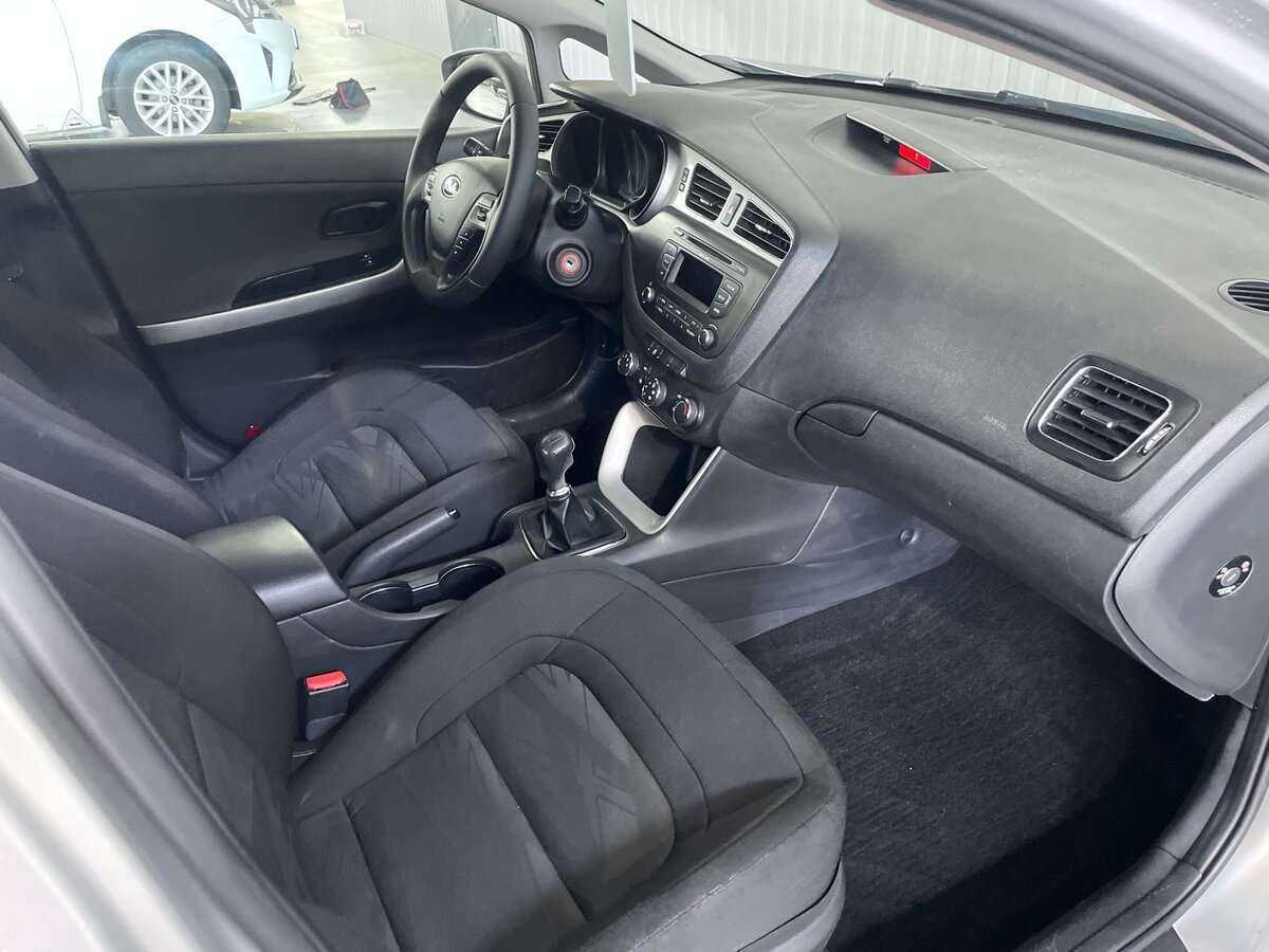 Kia Ceed с пробегом — 2013 год. Фото: #12