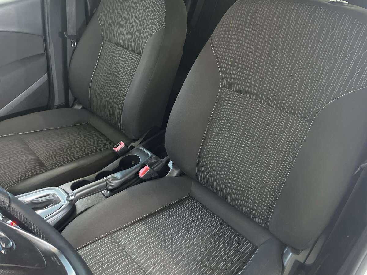 Opel Astra с пробегом — 2012 год. Фото: #15