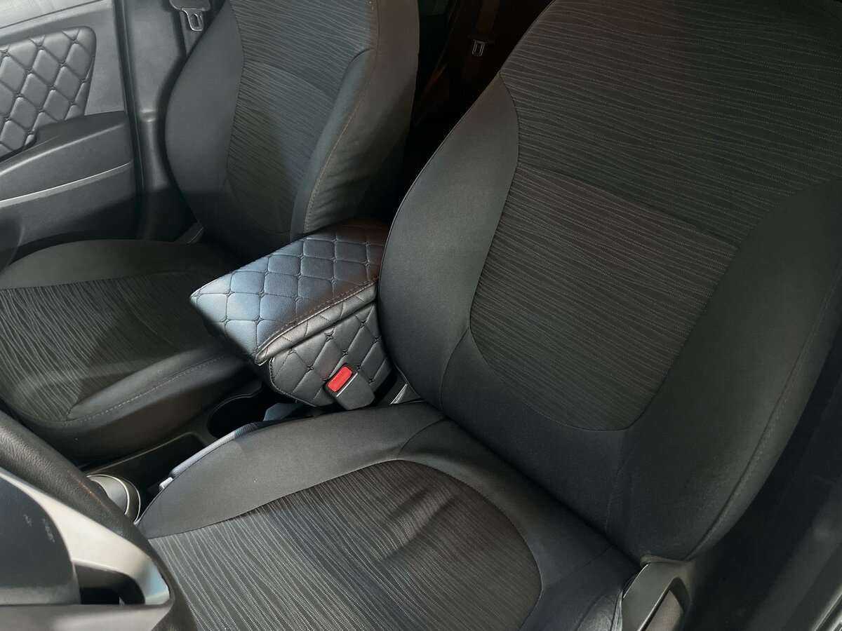 Hyundai Solaris с пробегом — 2016 год. Фото: #12