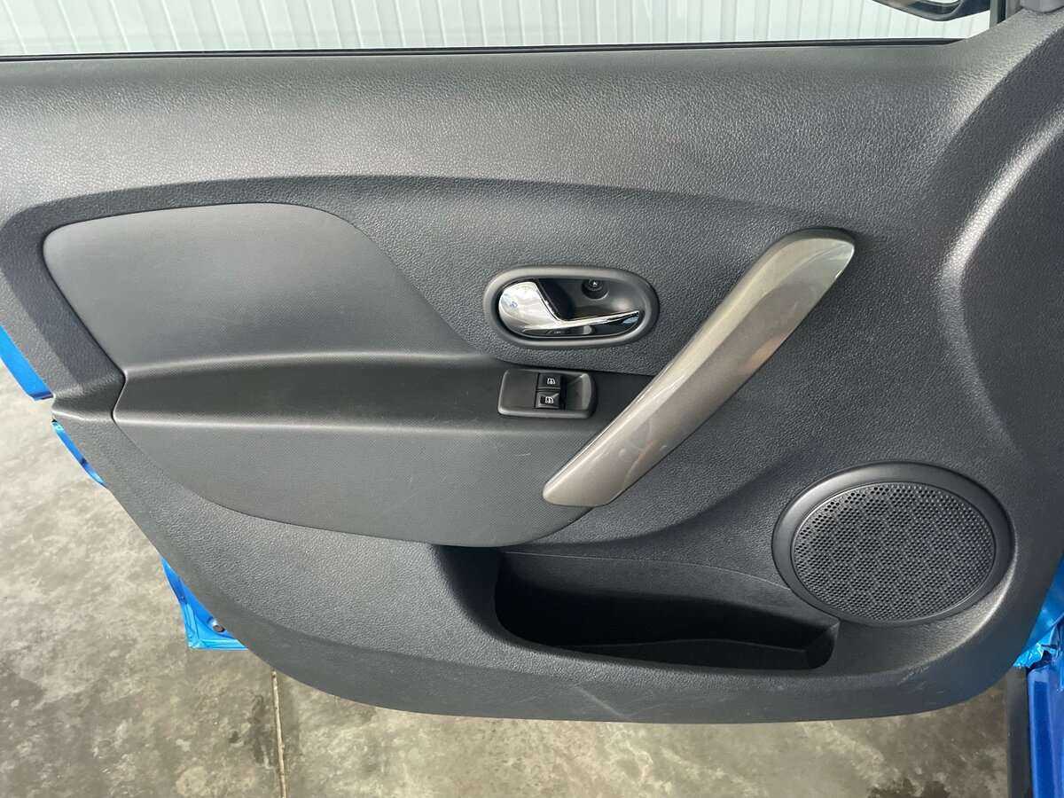 Renault Sandero с пробегом — 2018 год. Фото: #14