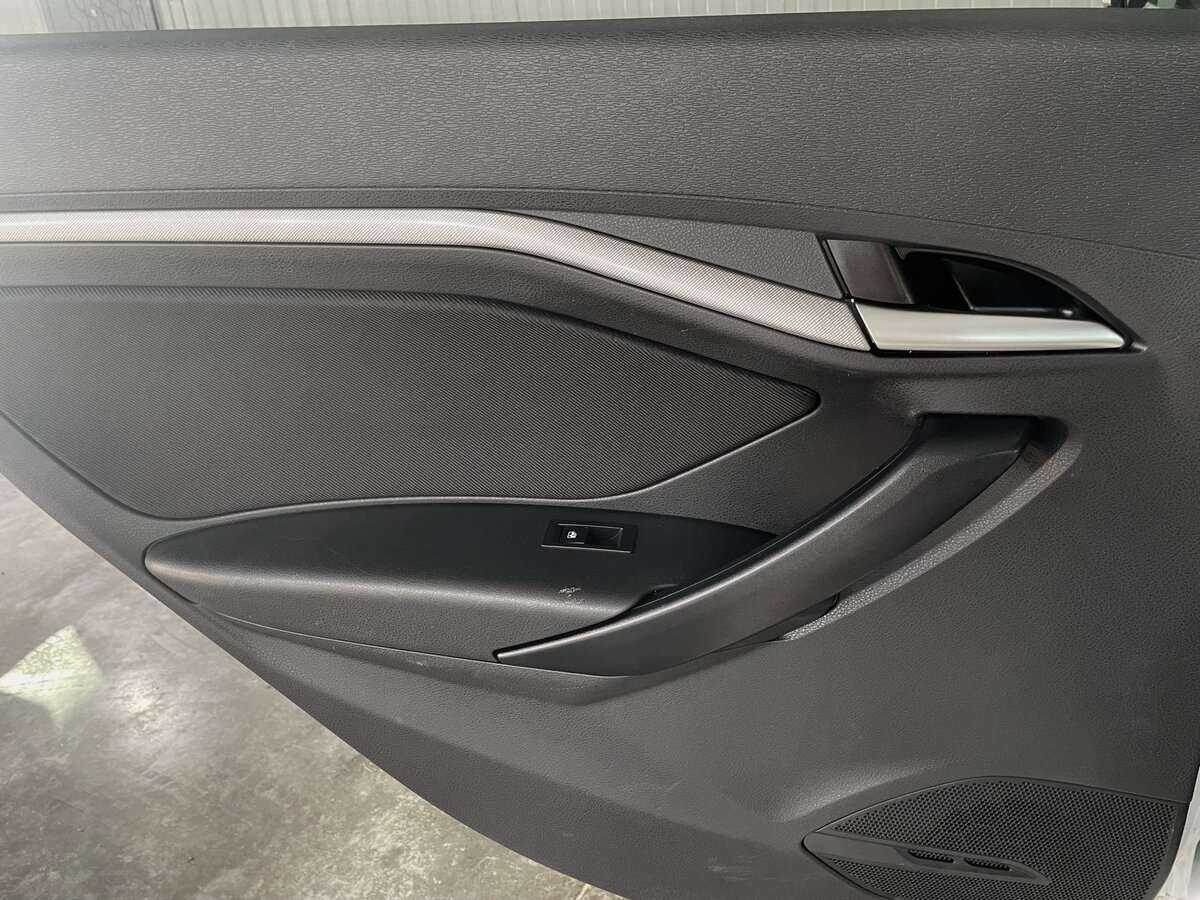 Lada (ВАЗ) Vesta с пробегом — 2017 год. Фото: #17