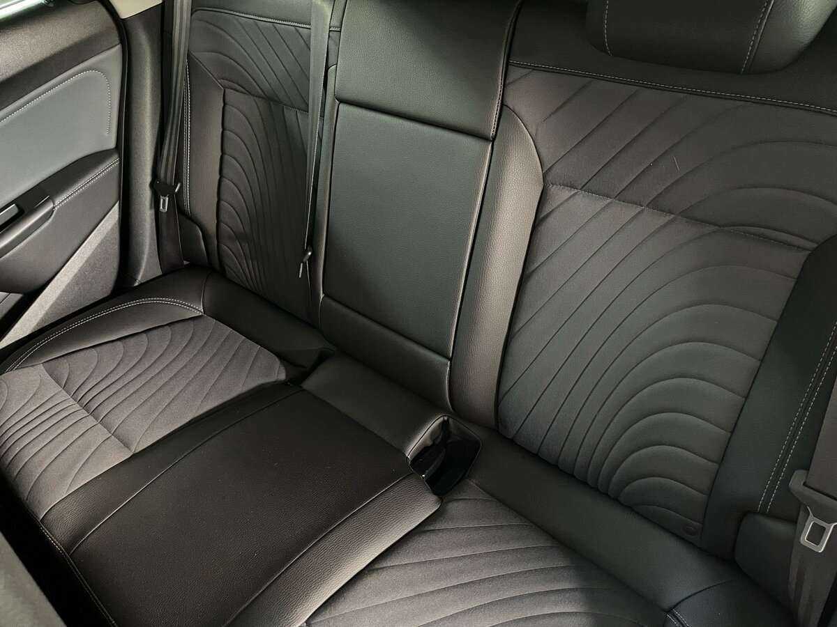 Opel Astra с пробегом — 2014 год. Фото: #16