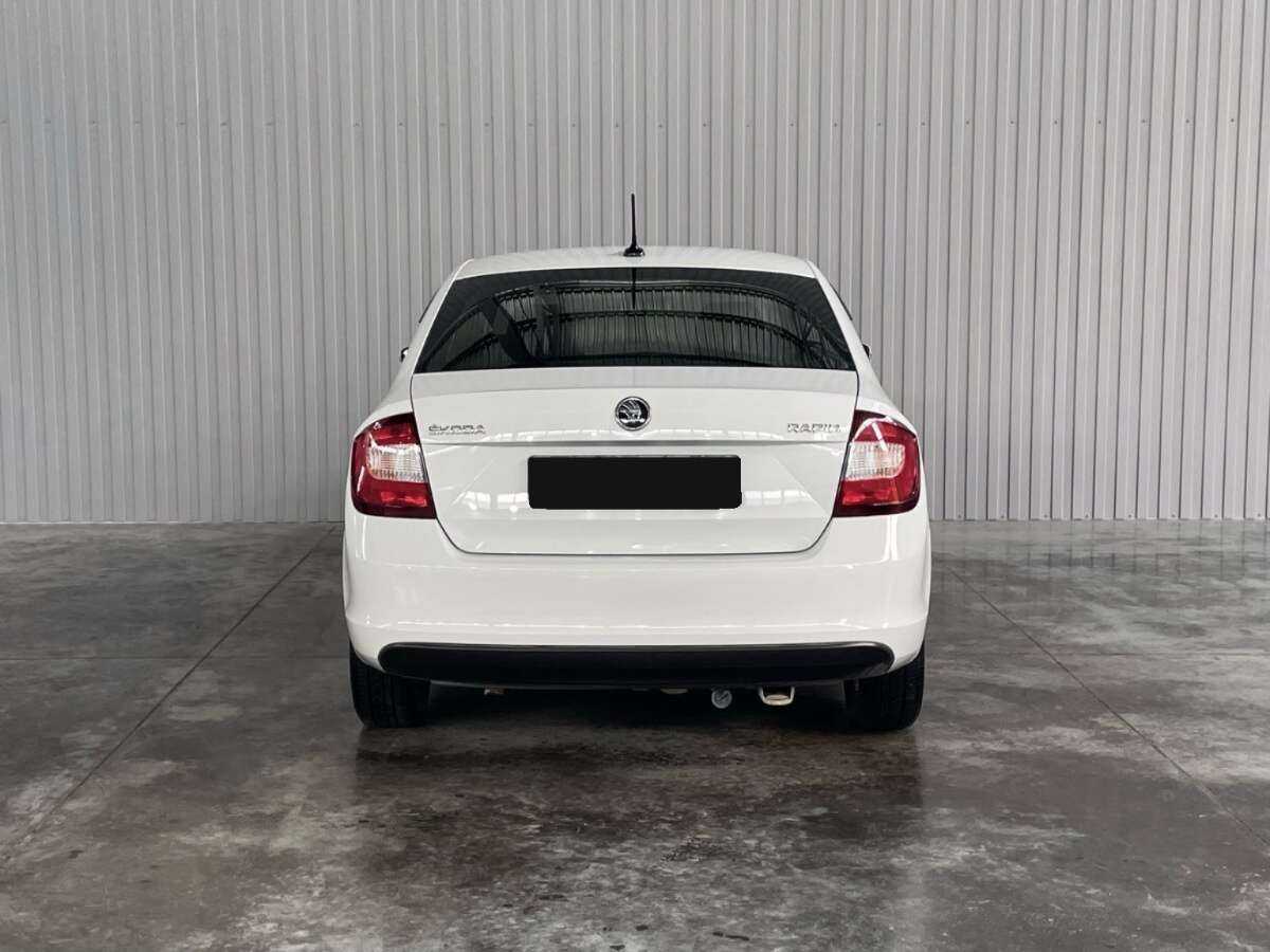 Skoda Rapid с пробегом — 2019 год. Фото: #5