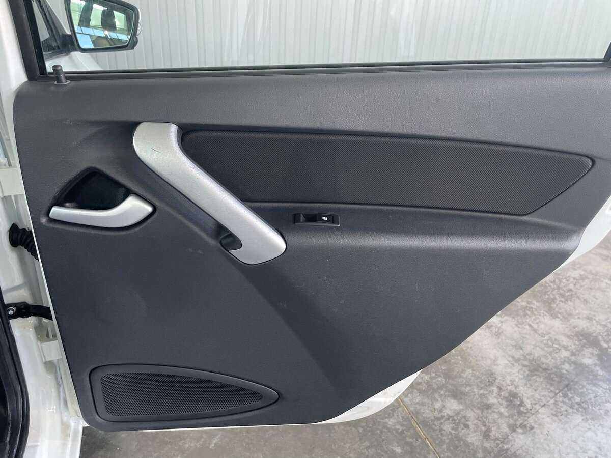 Lada (ВАЗ) Granta с пробегом — 2016 год. Фото: #19