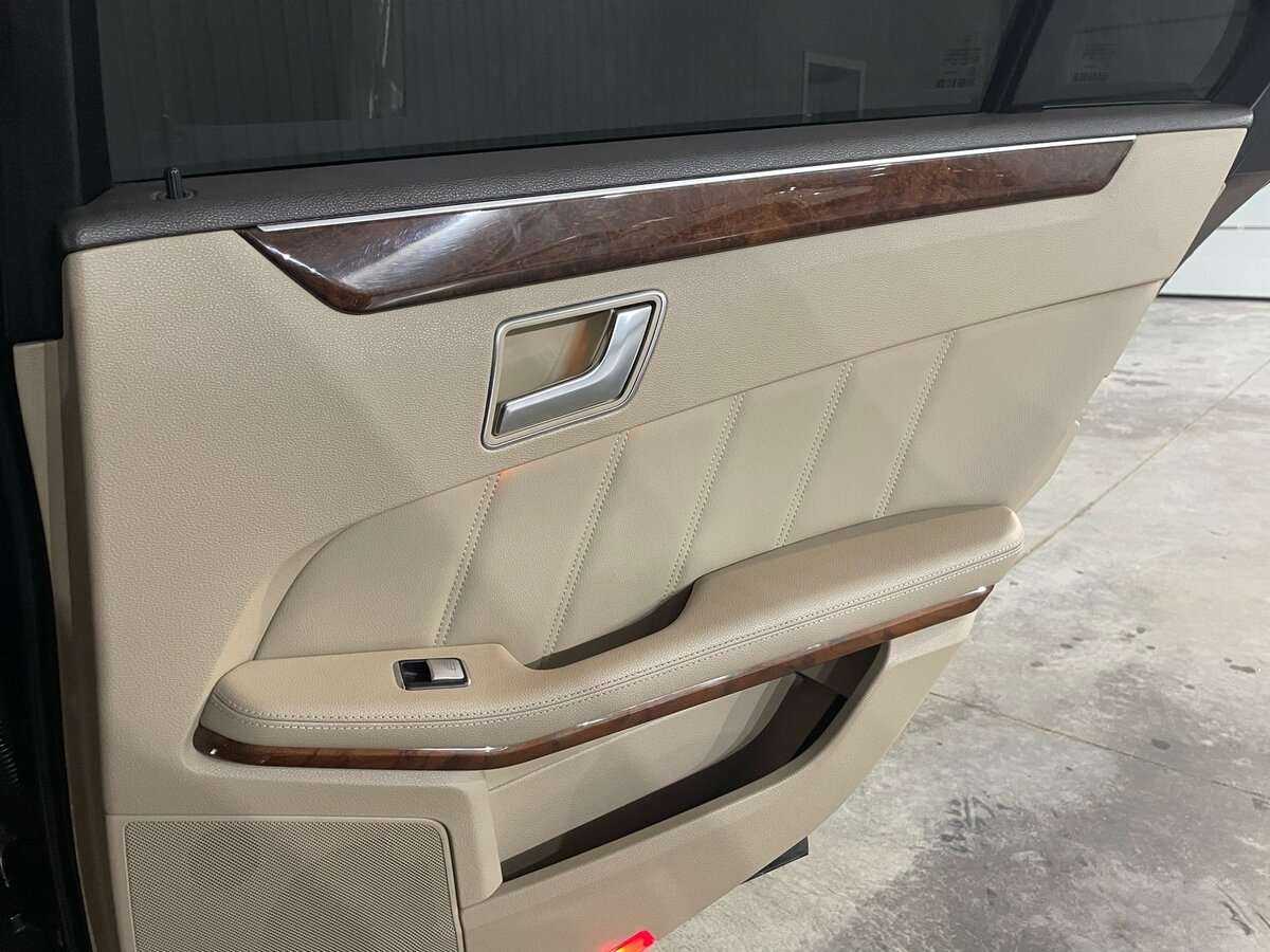 Mercedes-Benz E-Класс с пробегом — 2012 год. Фото: #21