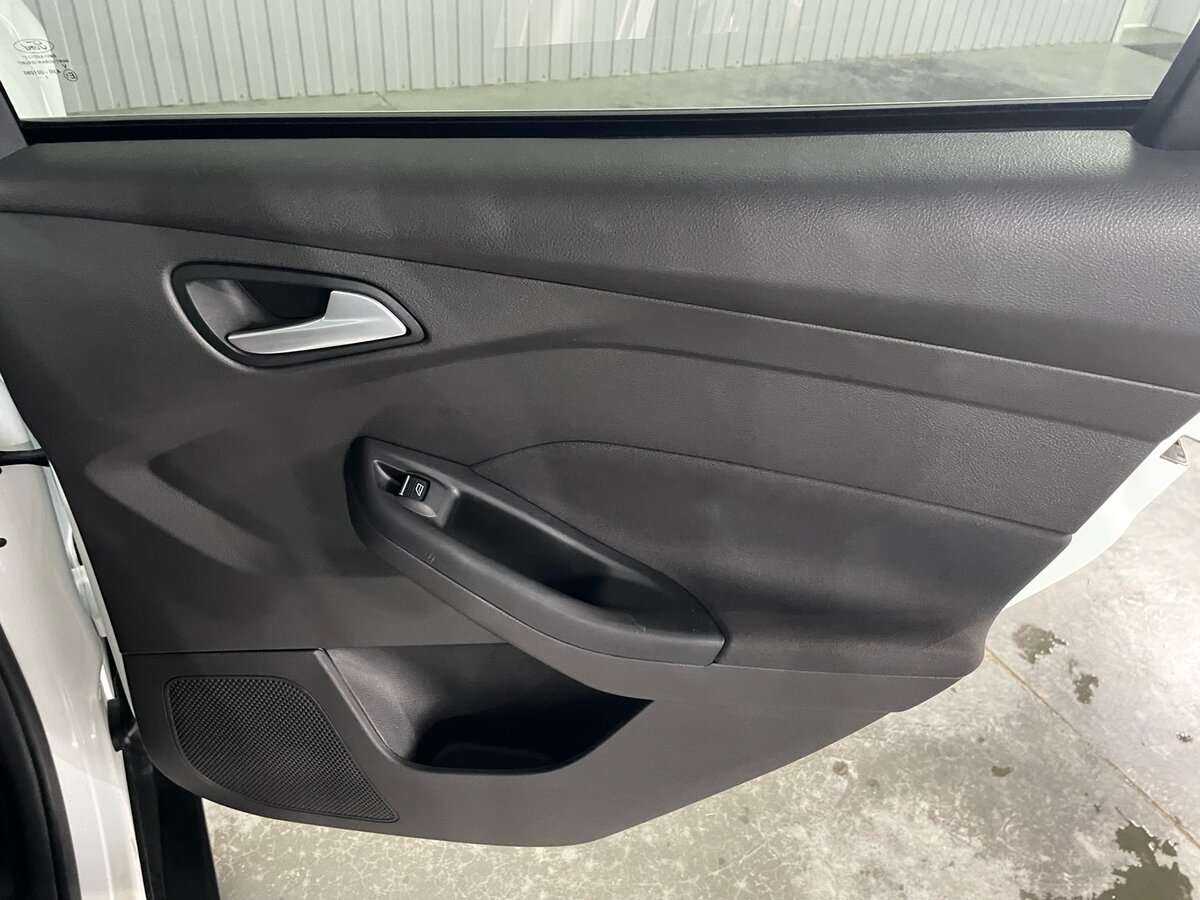 Ford Focus с пробегом — 2013 год. Фото: #20