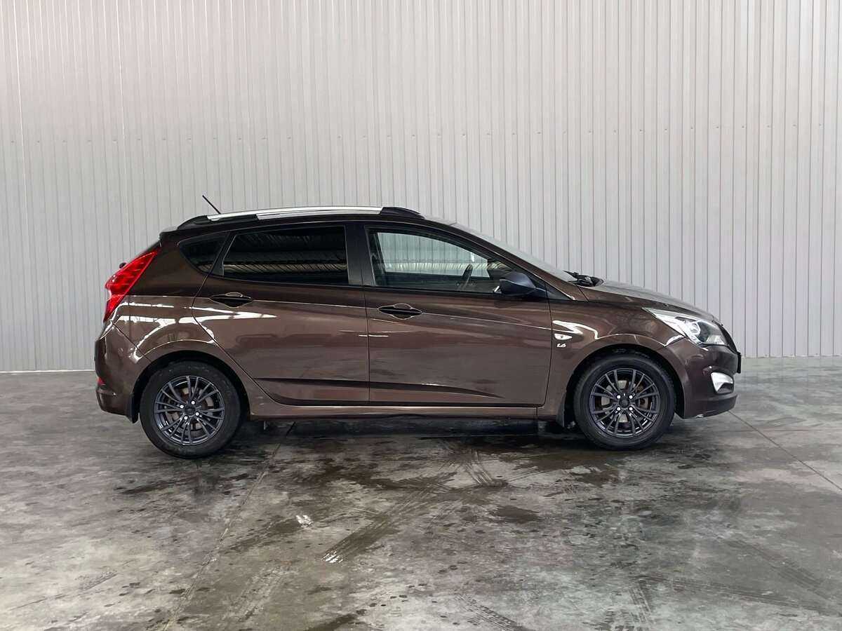 Hyundai Solaris с пробегом — 2015 год. Фото: #3