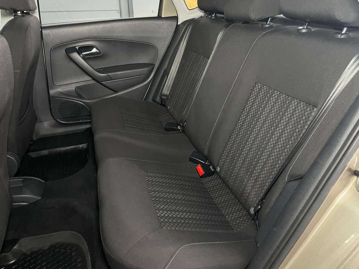 Volkswagen Polo с пробегом — 2016 год. Фото: #11