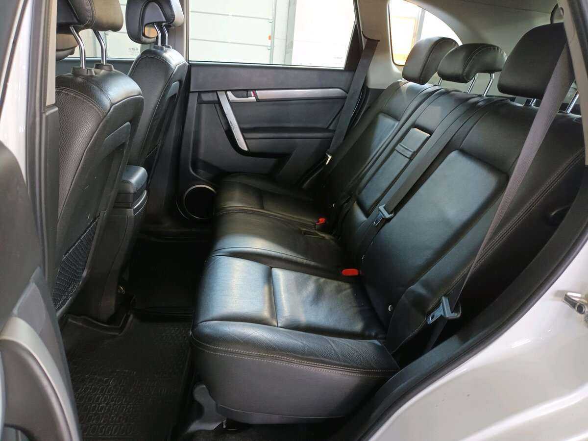 Chevrolet Captiva с пробегом — 2013 год. Фото: #14