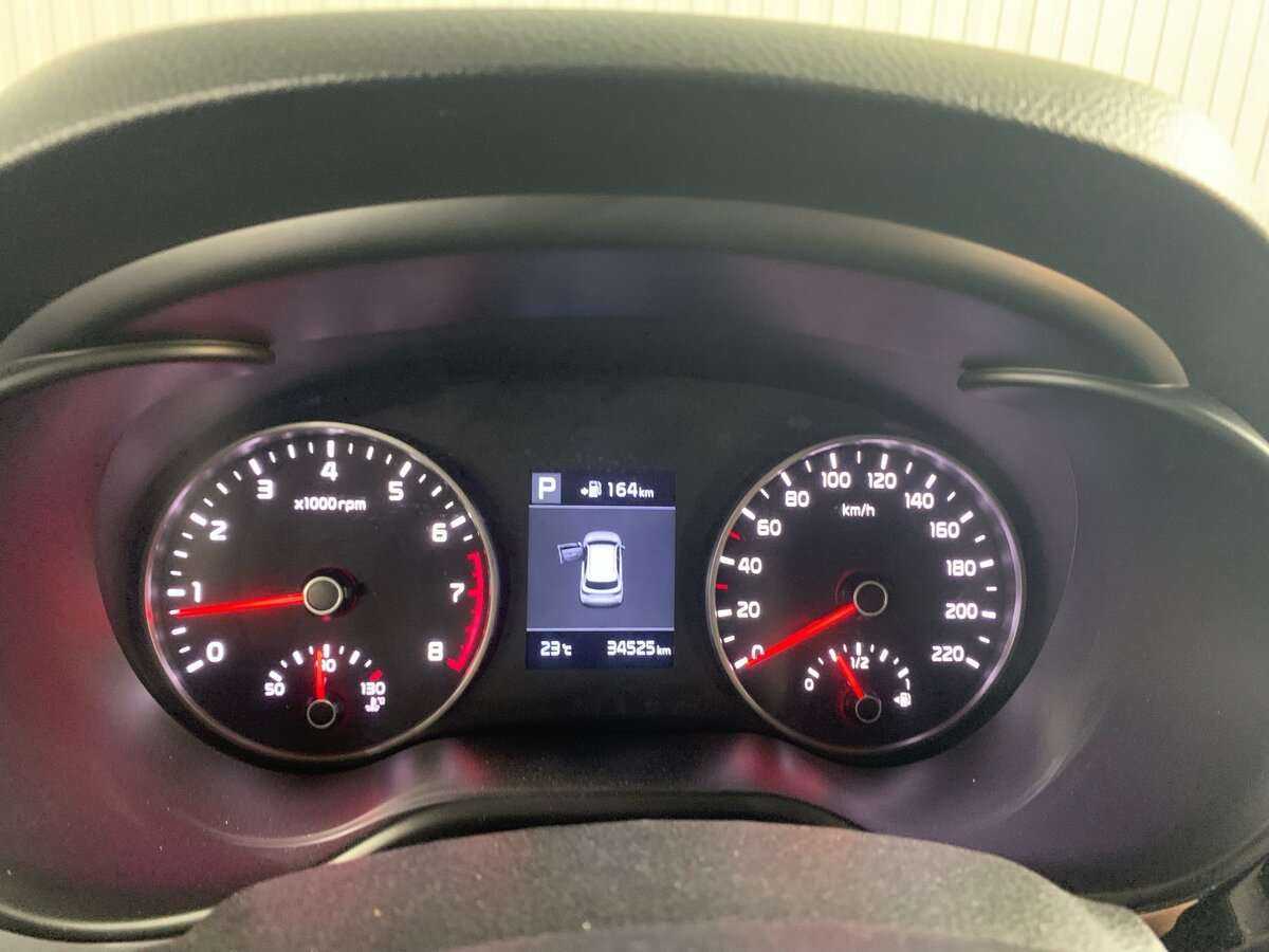 Kia Rio с пробегом — 2018 год. Фото: #13