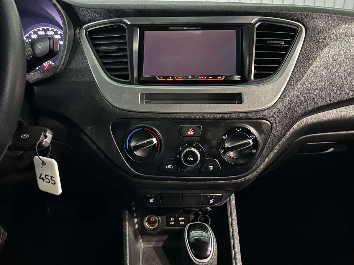 Hyundai Solaris с пробегом — 2018 год. Фото: #12