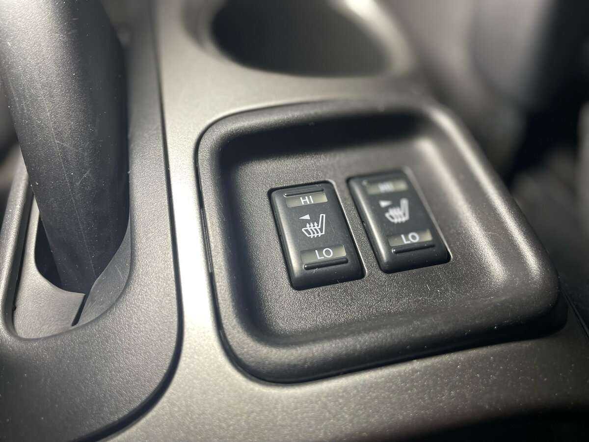 Nissan Juke с пробегом — 2012 год. Фото: #15