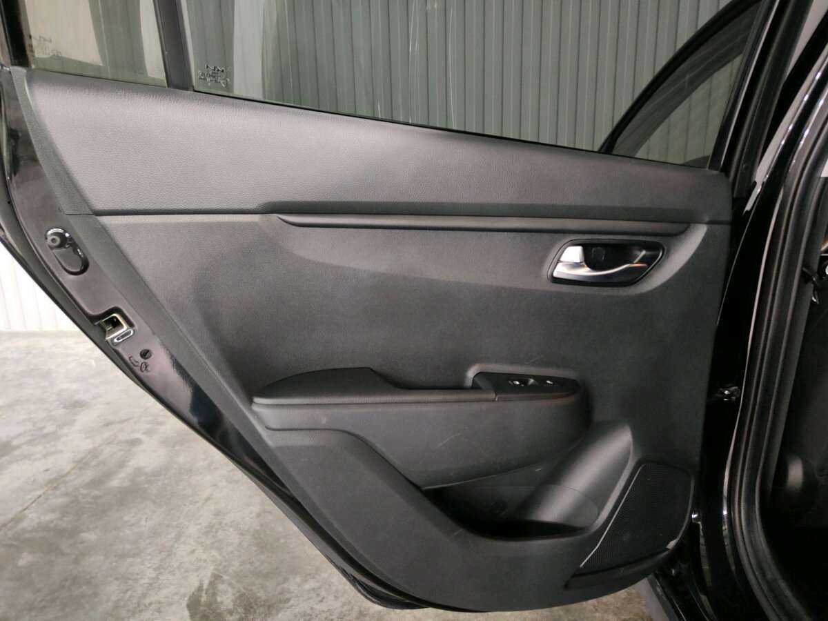 Kia Rio с пробегом — 2021 год. Фото: #13