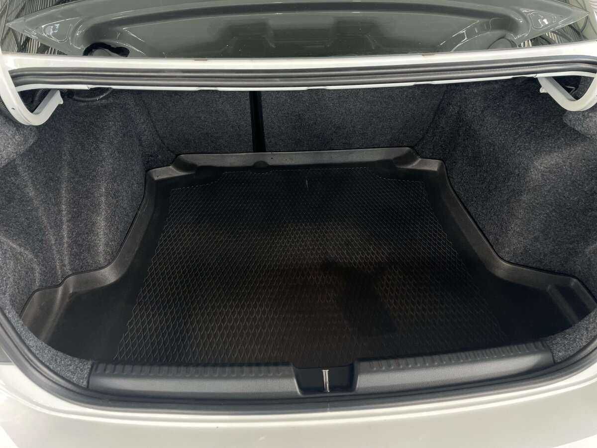 Volkswagen Polo с пробегом — 2018 год. Фото: #20