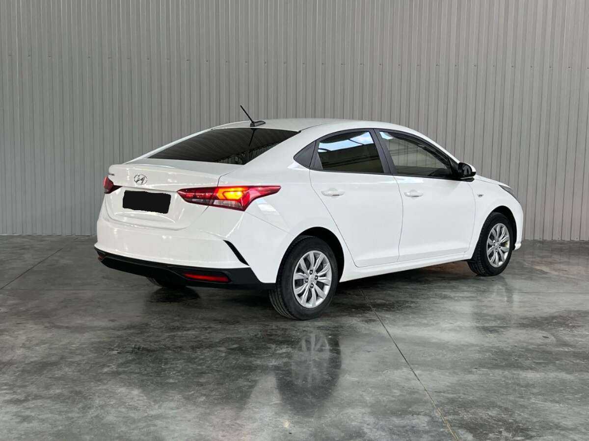 Hyundai Solaris с пробегом — 2021 год. Фото: #6