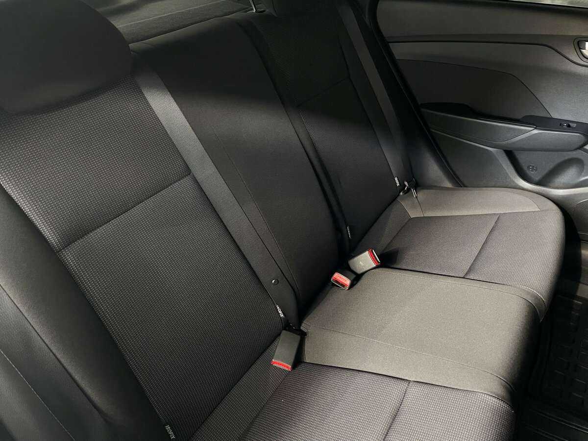 Hyundai Solaris с пробегом — 2020 год. Фото: #16