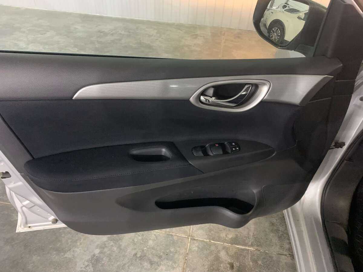 Nissan Tiida с пробегом — 2015 год. Фото: #14