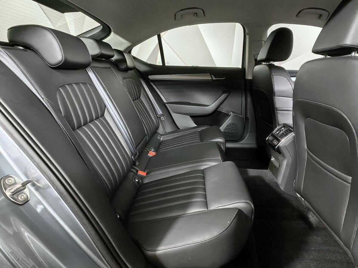 Skoda Superb с пробегом — 2017 год. Фото: #11
