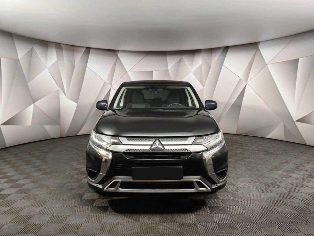 Mitsubishi Outlander с пробегом — 2020 год. Фото: #6