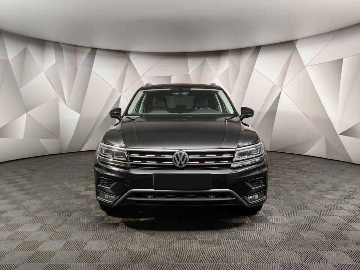 Volkswagen Tiguan с пробегом — 2018 год. Фото: #6