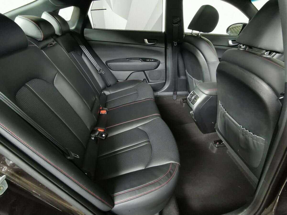 Kia Optima с пробегом — 2016 год. Фото: #10