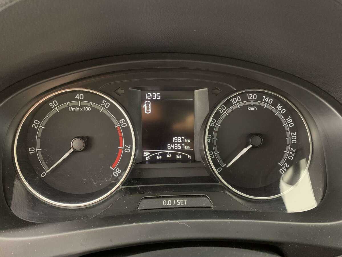 Skoda Rapid с пробегом — 2019 год. Фото: #10