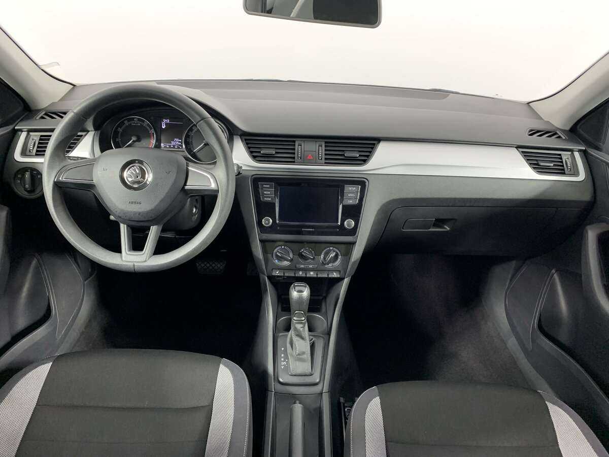 Skoda Rapid с пробегом — 2019 год. Фото: #10