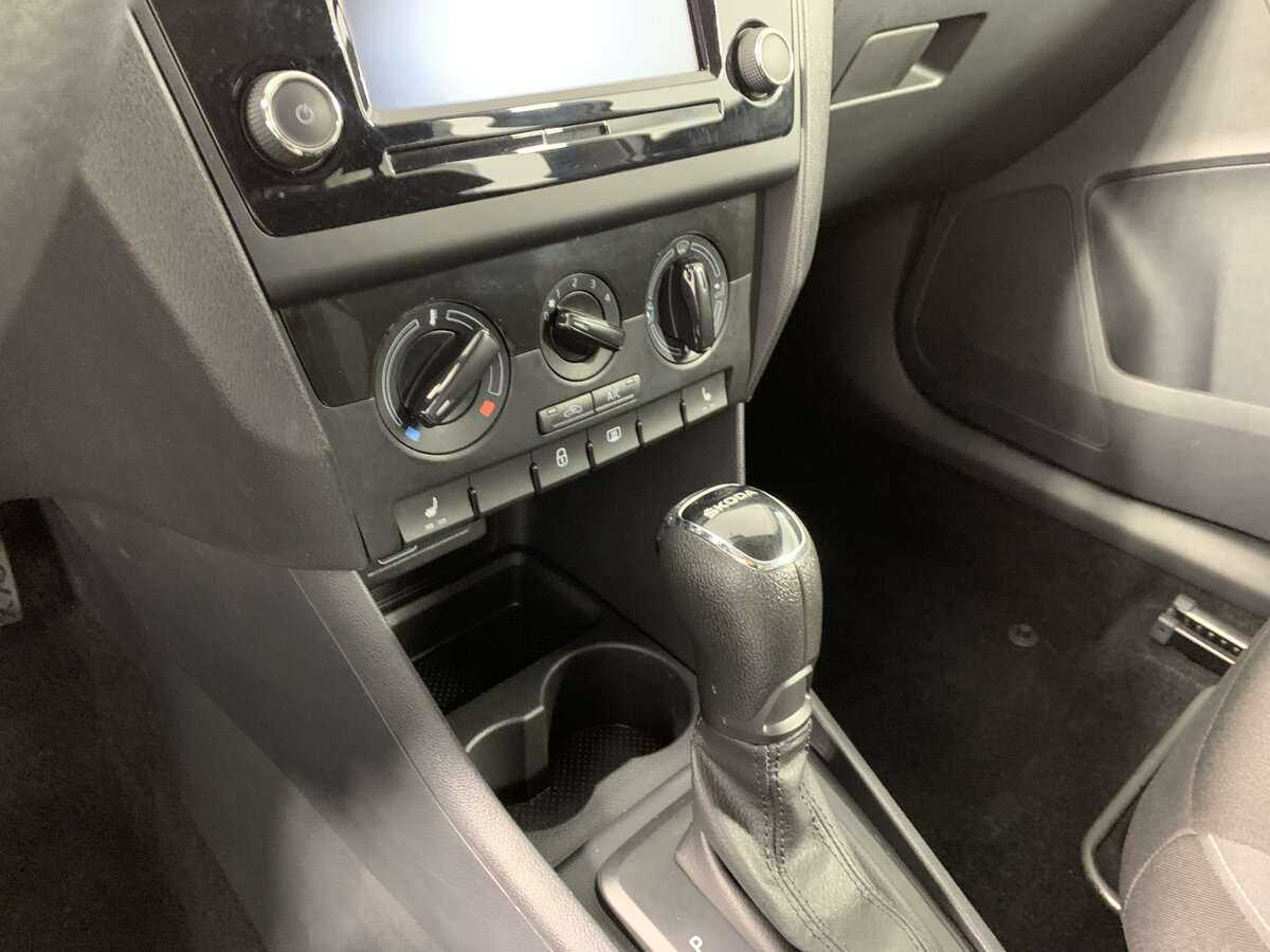 Skoda Rapid с пробегом — 2019 год. Фото: #14