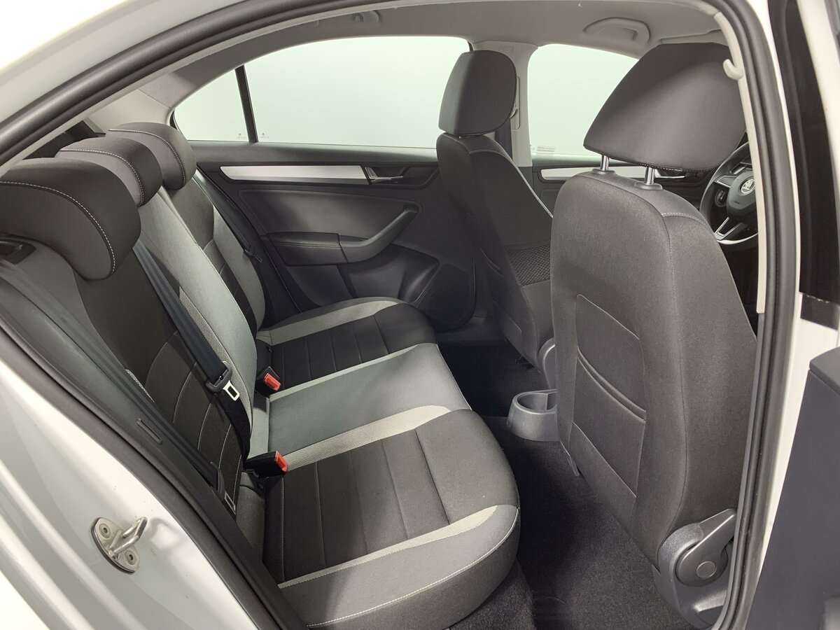 Skoda Rapid с пробегом — 2019 год. Фото: #15
