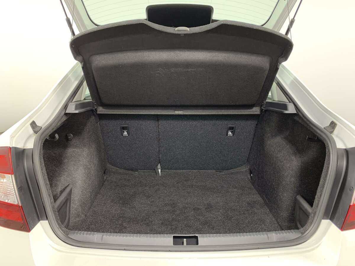 Skoda Rapid с пробегом — 2019 год. Фото: #6