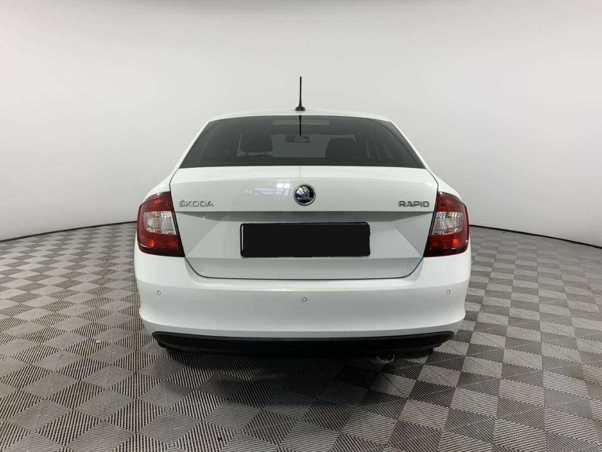 Skoda Rapid с пробегом — 2019 год. Фото: #5