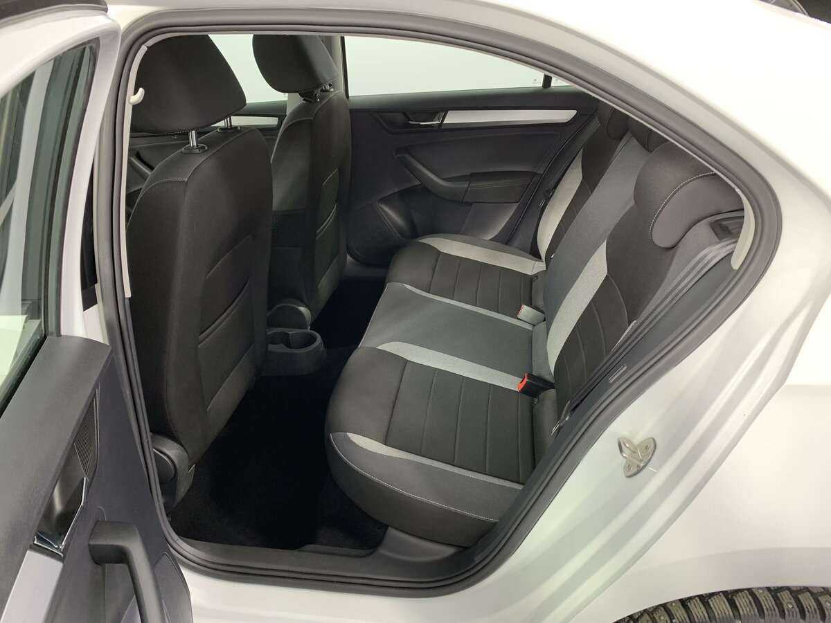 Skoda Rapid с пробегом — 2019 год. Фото: #9