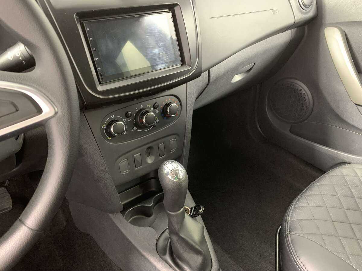 Renault Logan с пробегом — 2019 год. Фото: #14