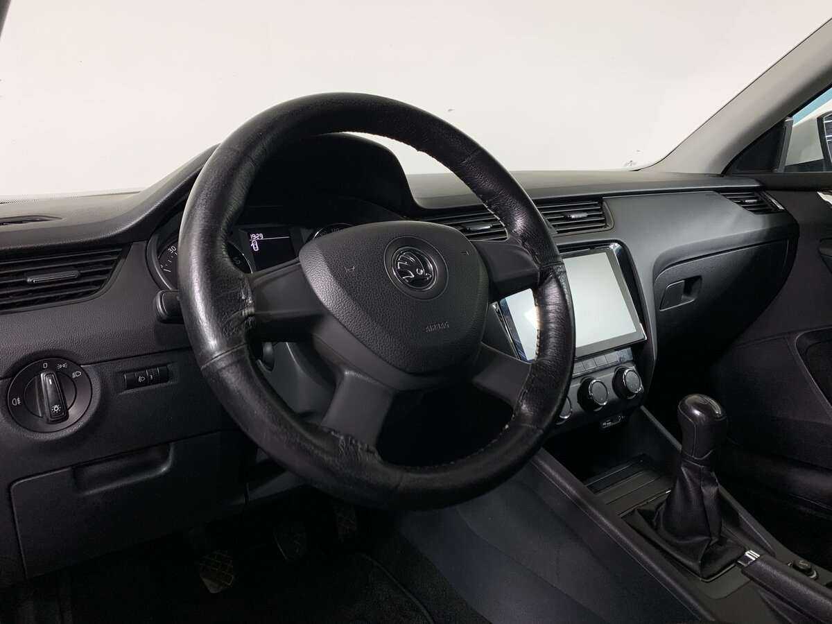Skoda Octavia с пробегом — 2014 год. Фото: #8