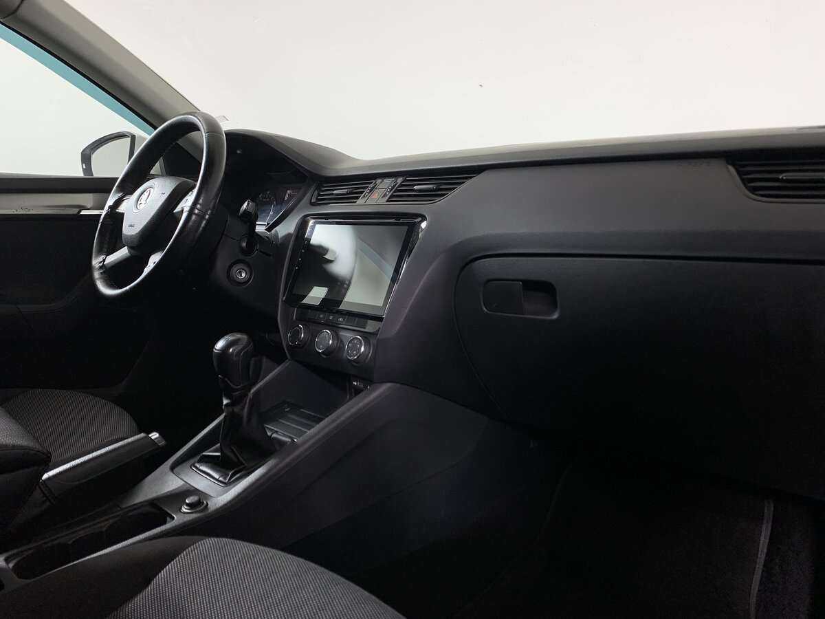Skoda Octavia с пробегом — 2014 год. Фото: #10