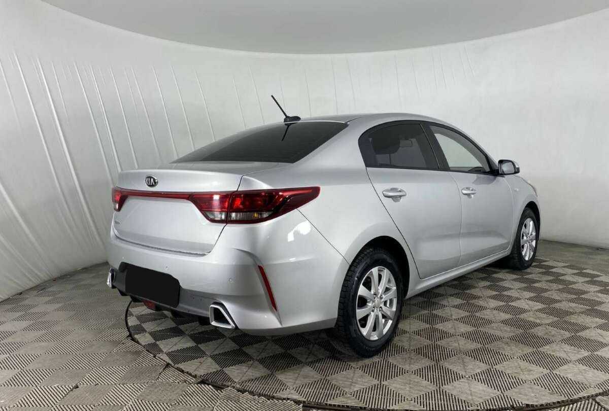 Kia Rio с пробегом — 2021 год. Фото: #4