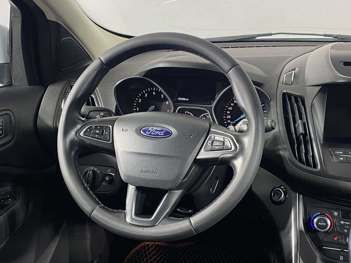 Ford Kuga с пробегом — 2017 год. Фото: #9