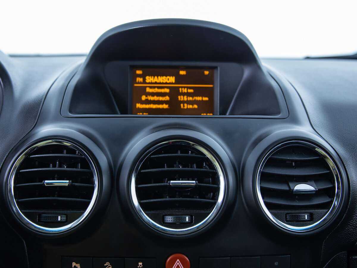 Opel Antara с пробегом — 2012 год. Фото: #9