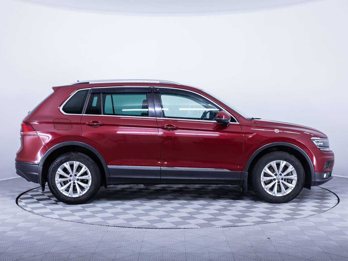 Volkswagen Tiguan с пробегом — 2017 год. Фото: #3