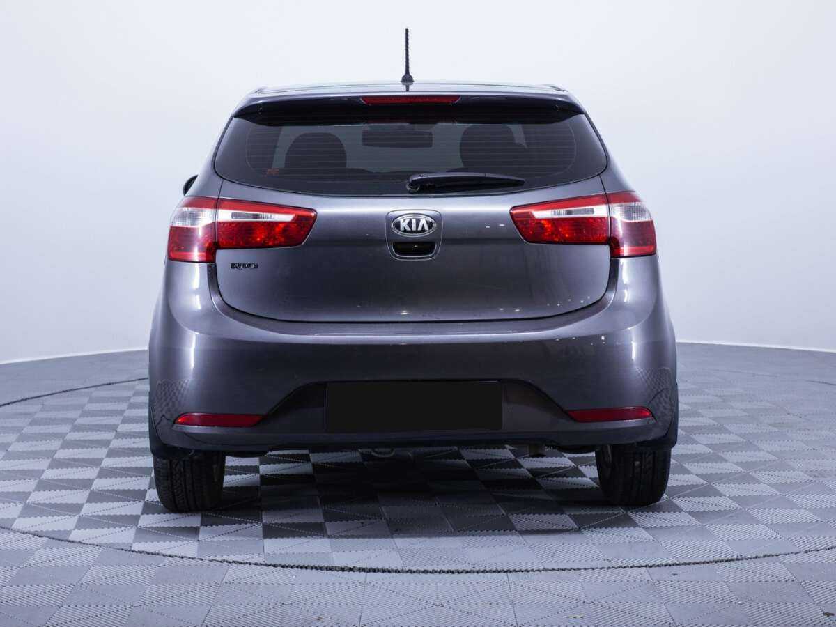 Kia Rio с пробегом — 2014 год. Фото: #5